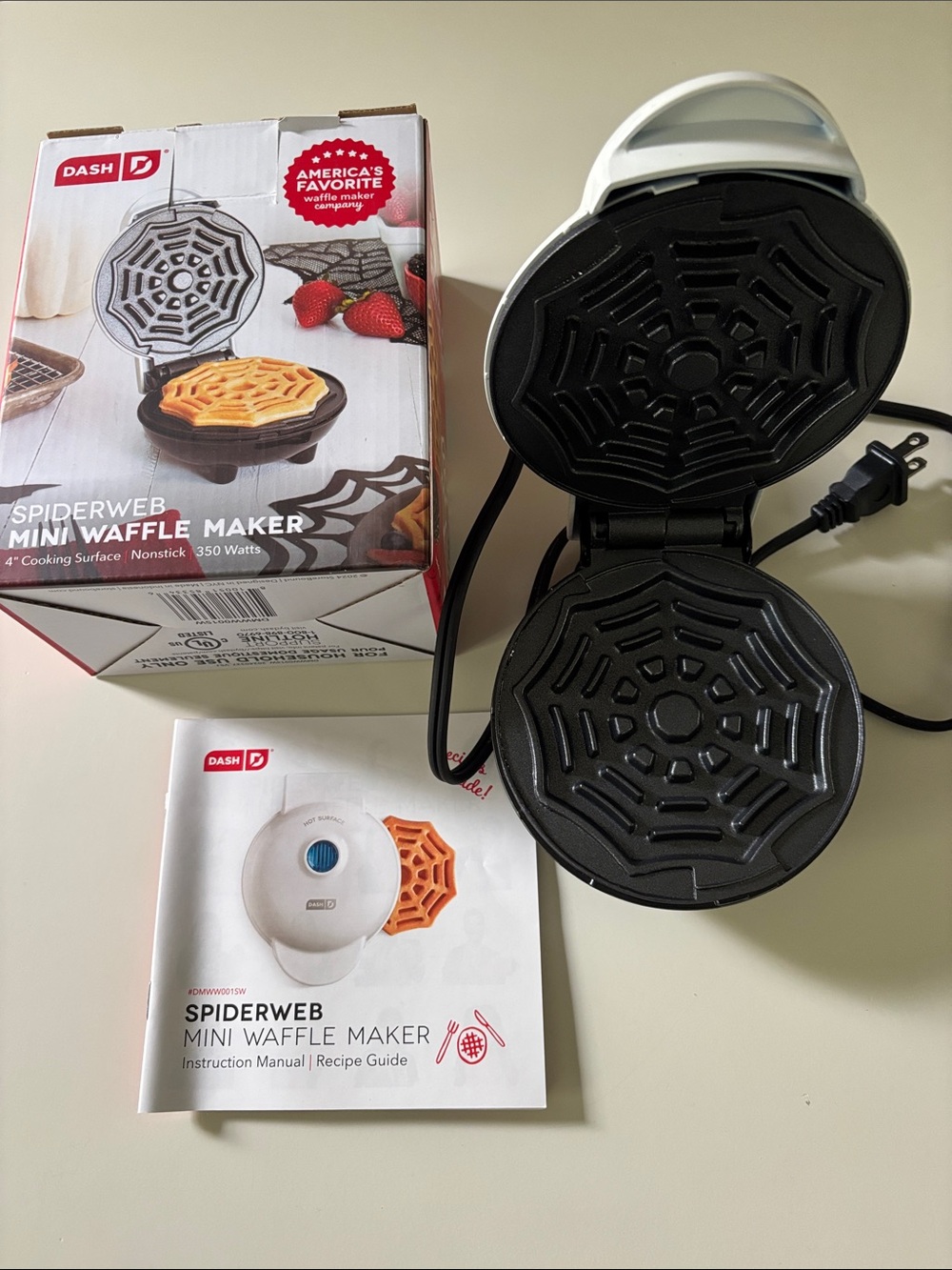 Dash Spiderweb Mini Waffle Maker